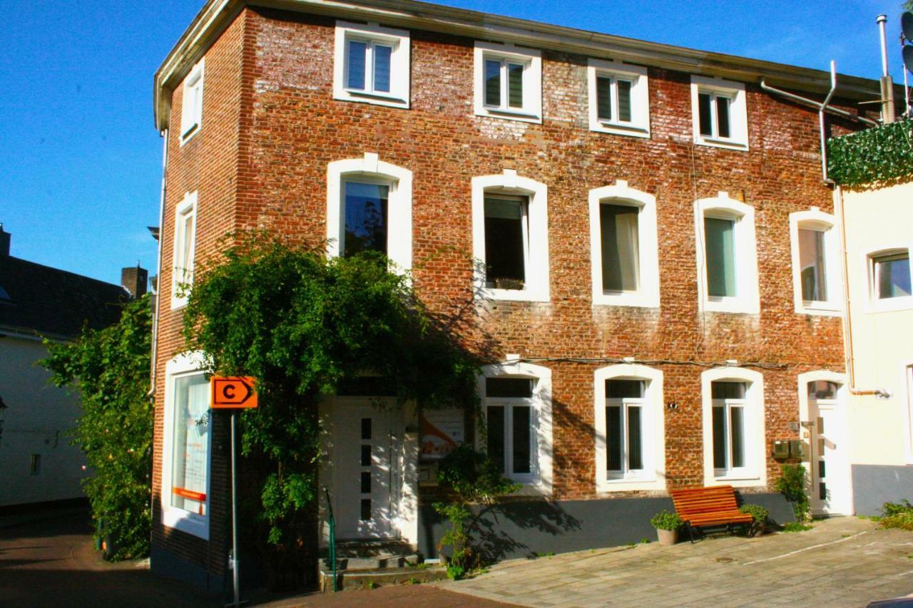 Het Mergelhoek 2 *